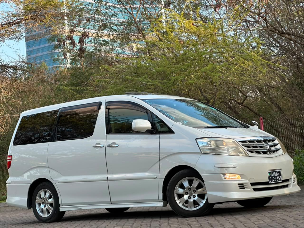 TOYOTA ALPHARD